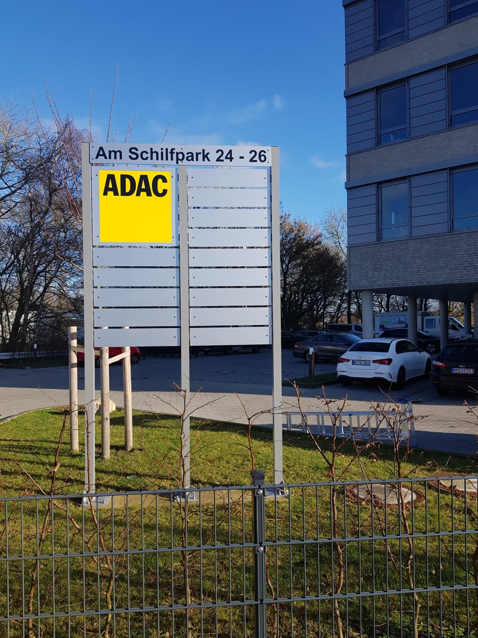 Schildanlage